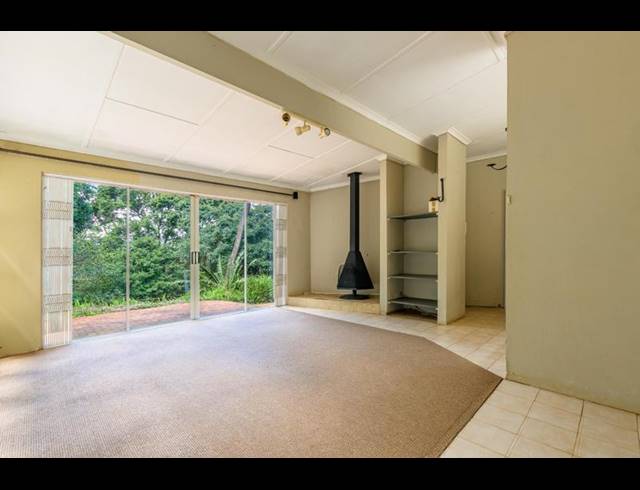 5 BEDROOM HOUSE FOR SALE IN WORLD'S VIEW